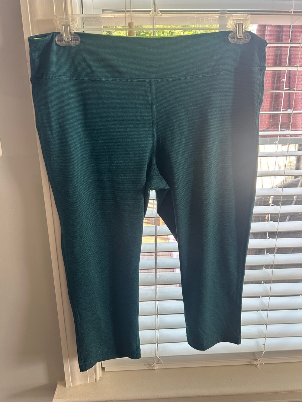 Marika Sport Women's Teal Capri Leggings